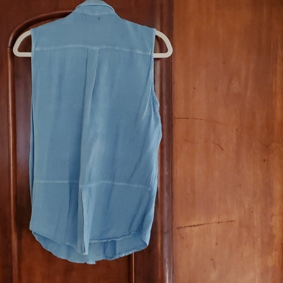 Style Envy XL blue button up sleeveless blouse - Picture 2 of 5